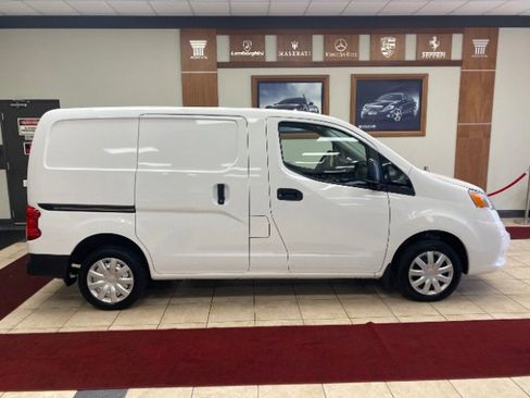 Used 2020 Nissan NV200 S image 4