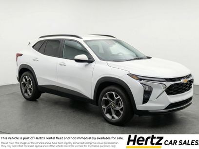 Used 2025 Chevrolet Trax LT