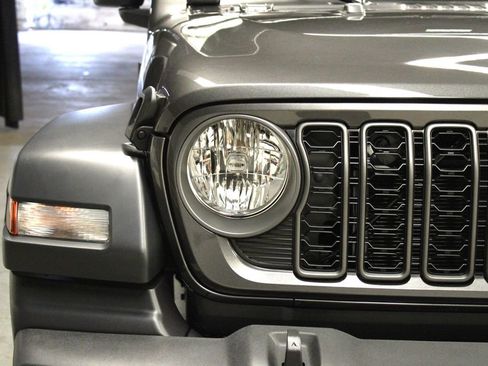 New 2025 Jeep Wrangler Sport S image 27