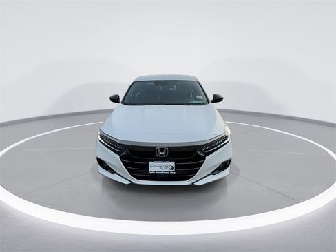 Used 2022 Honda Accord Sport image 4