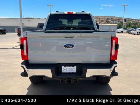 Used 2026 Ford F250 Lariat AWD/4WD image 4