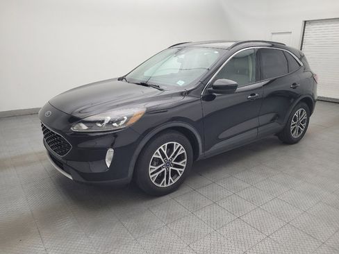 Used 2020 Ford Escape SEL FWD image 2