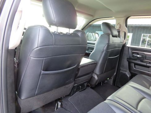 Used 2018 RAM 2500 Big Horn w/ Sport Appearance Group image 43