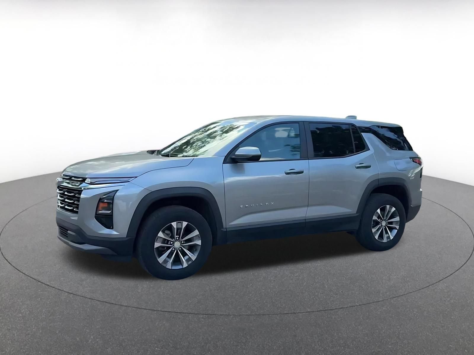 Used 2025 Chevrolet Equinox LT FWD image 7