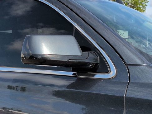Used 2019 Chevrolet Tahoe LT RWD image 12