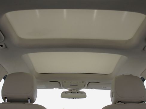 Used 2017 Mercedes-Benz GLC 300 w/ Premium 1 Package image 69