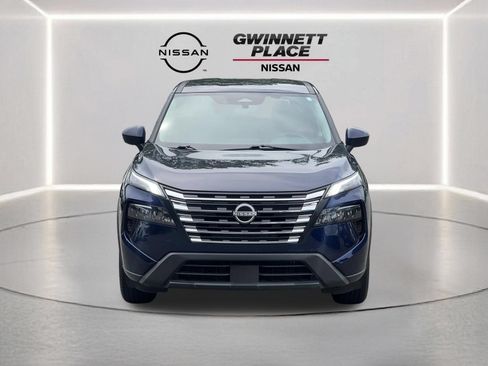 Used 2025 Nissan Rogue SV AWD/4WD image 25