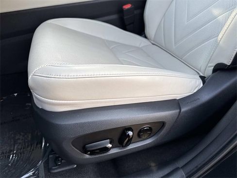 Certified 2025 Lexus NX 350 AWD w/ Luxury Package image 19