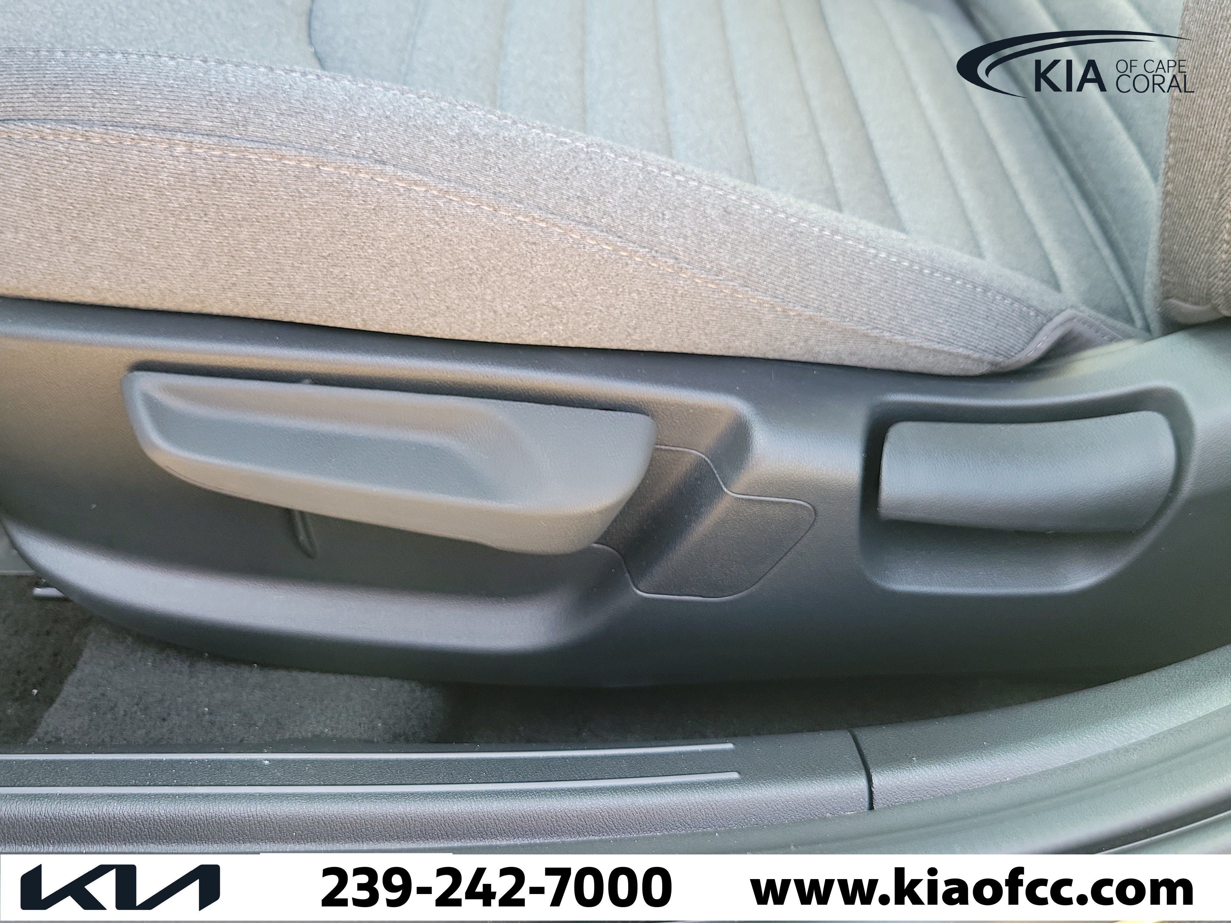 New 2025 Kia K4 EX FWD image 22