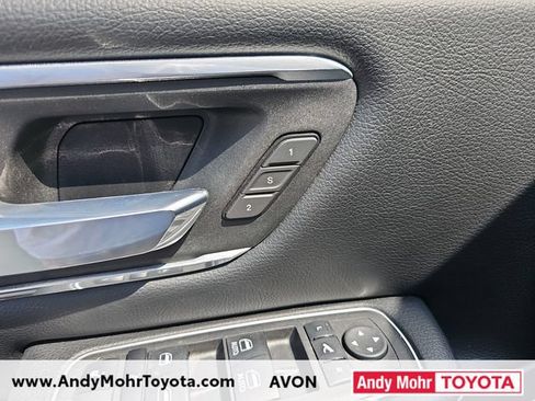 Used 2023 RAM 1500 Laramie AWD/4WD image 13