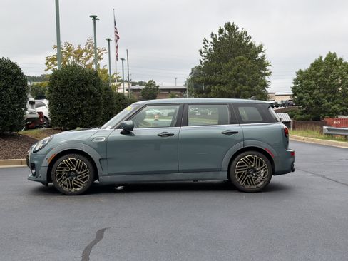 Used 2024 MINI Cooper Clubman S w/ MINI Untold Edition FWD image 12