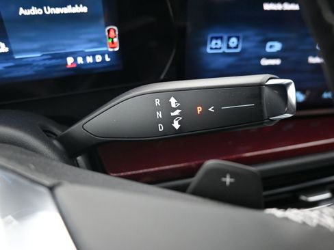 New 2026 Chevrolet Traverse Z71 w/ Enhanced Driving Package AWD/4WD image 19