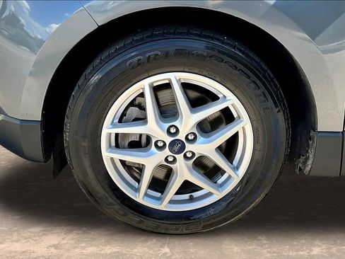Certified 2021 Ford Edge SE FWD image 35