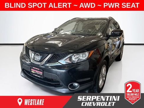 Used 2019 Nissan Rogue Sport SV w/ Technology Package AWD/4WD image 1
