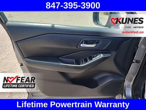 Used 2025 Nissan Rogue SV AWD/4WD image 44