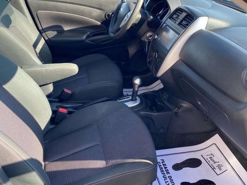 Used 2019 Nissan Versa SV image 22