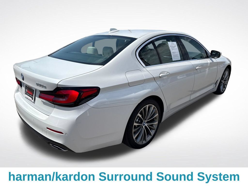 Used 2022 BMW 530e xDrive w/ Premium Package AWD/4WD image 6