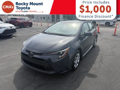 Used 2026 Toyota Corolla LE image 3