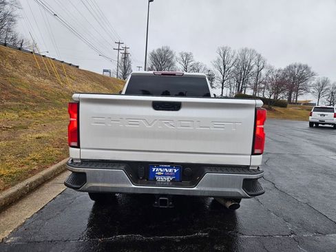 Used 2024 Chevrolet Silverado 2500 LTZ w/ LTZ Convenience Package image 6