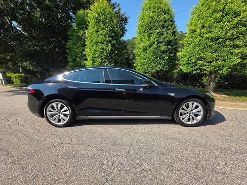 Used 2014 Tesla Model S P85 RWD image 6