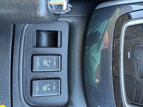 Used 2017 Nissan Sentra SR Turbo w/ SR Midnight Edition image 17