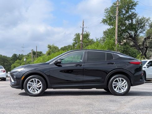 Used 2025 Buick Envista Preferred w/ Convenience I Package image 9