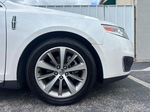 Used 2011 Lincoln MKS FWD image 8