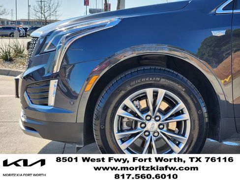 Used 2023 Cadillac XT5 Premium Luxury w/ Technology Package FWD image 7