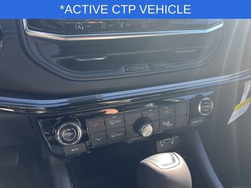 New 2026 Jeep Compass Latitude image 11