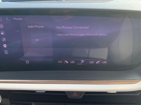 Used 2025 Buick Envision Avenir AWD/4WD image 16