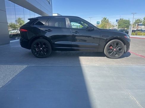 Used 2020 Jaguar F-PACE S image 4
