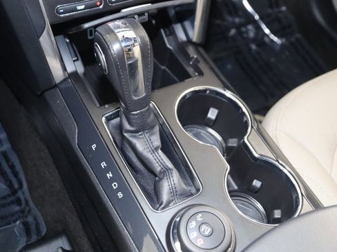 Used 2018 Ford Explorer Limited w/ Equipment Group 301A image 7