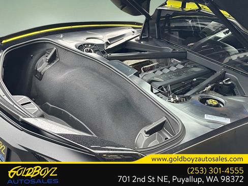 Used 2022 Chevrolet Corvette Stingray Premium Cpe w/ Z51 Performance Package image 39