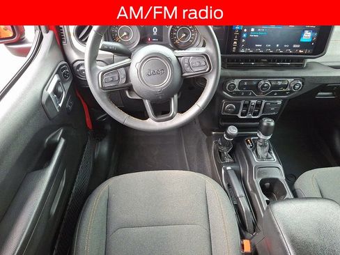 Used 2024 Jeep Wrangler Sport S image 11