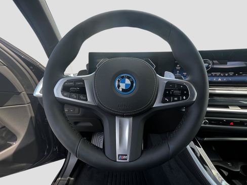 New 2026 BMW X5 xDrive50e w/ M Sport Package AWD/4WD image 14