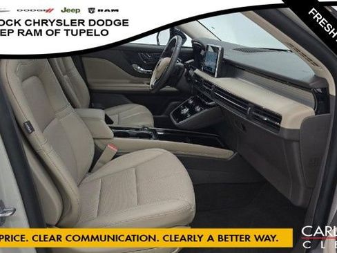 Used 2022 Lincoln Corsair FWD w/ Premium Package image 9