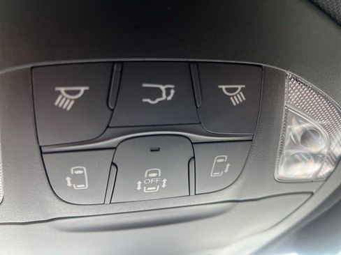 New 2026 Chrysler Pacifica Select image 34