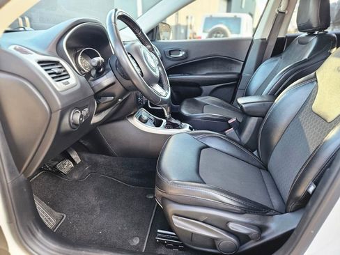 Used 2020 Jeep Compass Latitude image 14