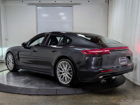 Used 2020 Porsche Panamera w/ Premium Package image 6