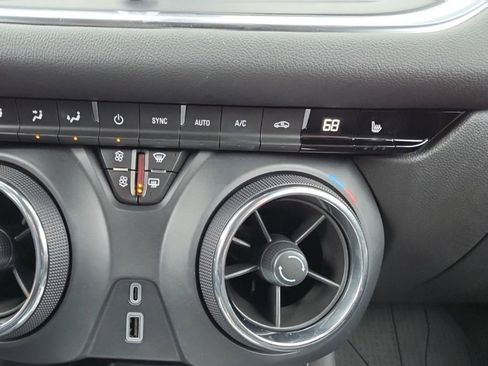 Certified 2023 Chevrolet Blazer LT w/ Convenience Package image 19