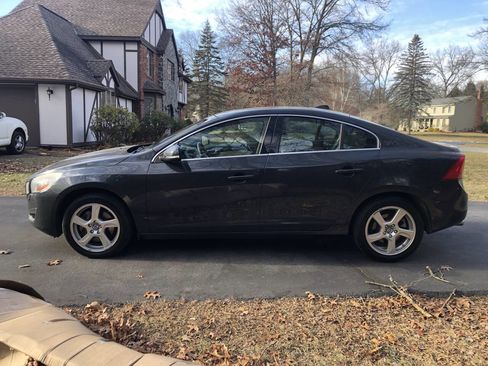 Used 2013 Volvo S60 T5 image 7