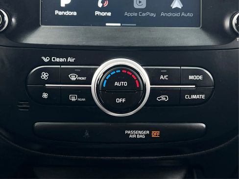 Used 2018 Kia Soul + FWD image 39