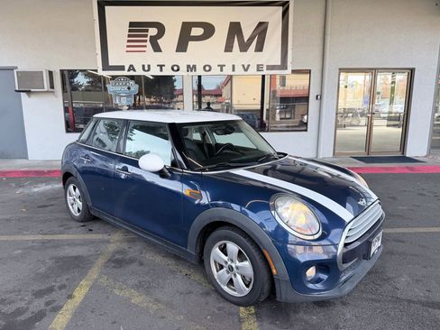 Used 2015 MINI Cooper 4-Door Hardtop image 1