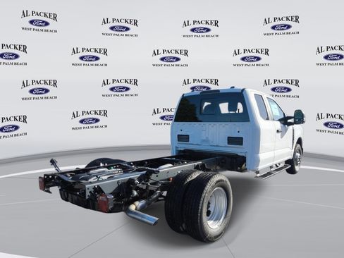 New 2026 Ford F350 XL w/ XL Chrome Package RWD image 5