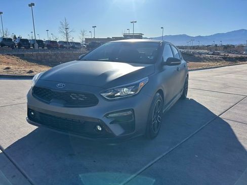 Used 2020 Kia Forte GT image 3