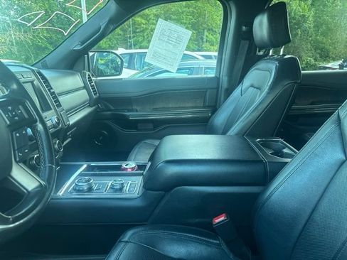 Used 2019 Ford Expedition Limited w/ Special Edition Package AWD/4WD image 3