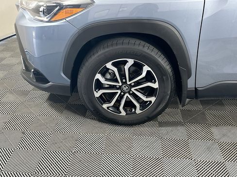 Used 2024 Toyota Corolla Cross AWD Hybrid image 11