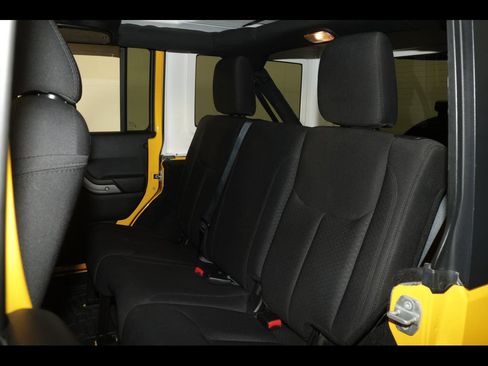 Used 2015 Jeep Wrangler Unlimited Sport w/ Quick Order Package 24S AWD/4WD image 16