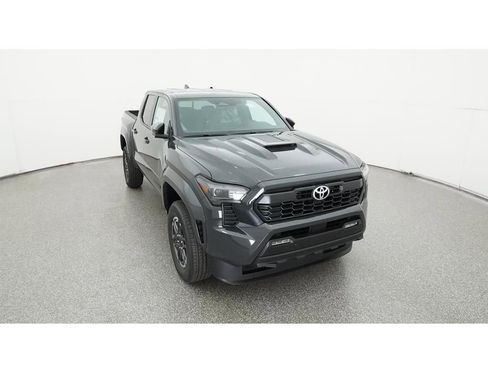 Used 2024 Toyota Tacoma TRD Sport image 17