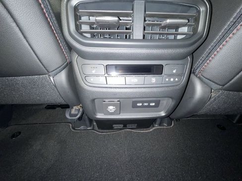 Used 2024 Honda Passport Black Edition image 28